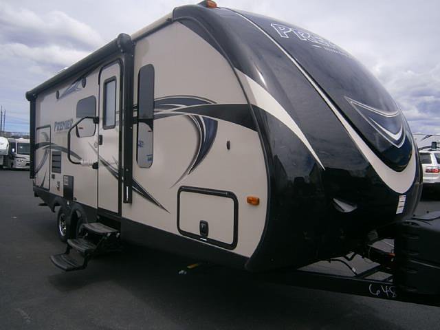 2015 Keystone Bullet Premier Photo