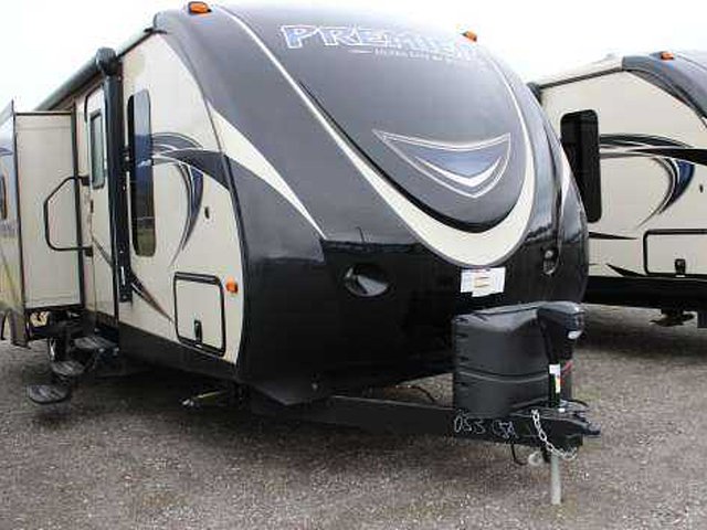 2015 Keystone Bullet Premier Photo