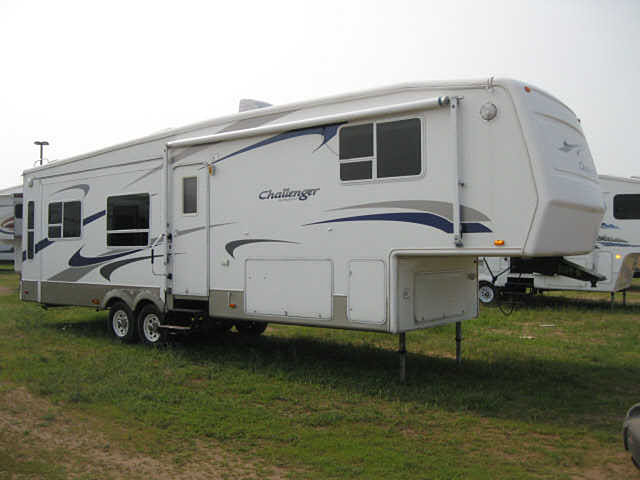 2003 Keystone Challenger Photo