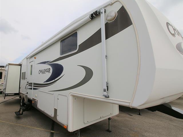 2007 Keystone Challenger Photo