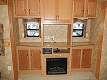 2007 Keystone Challenger Photo #9
