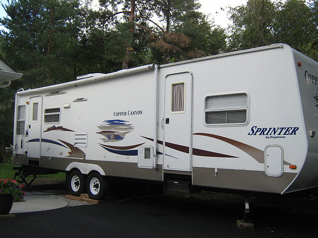 2005 Keystone Copper Canyon Photo