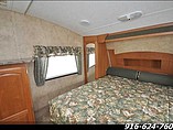 2007 Keystone Cougar Photo #16