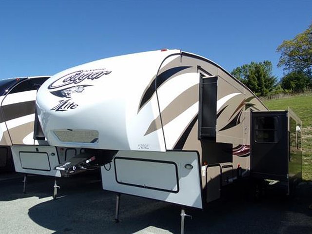 16 Keystone Cougar
