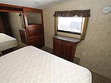 2011 Keystone Cougar Photo #15