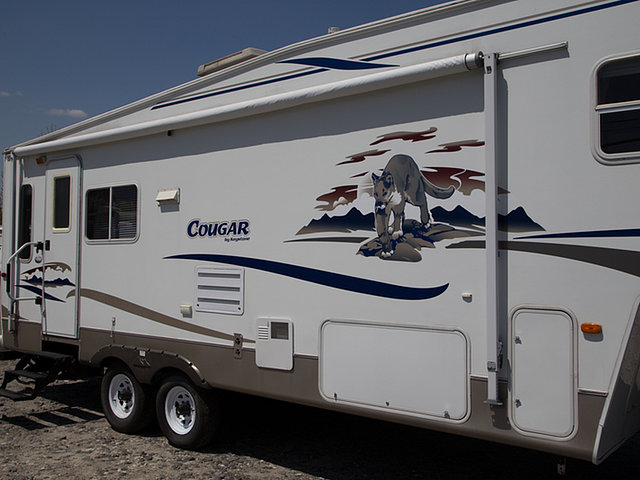 2005 Keystone Cougar Photo