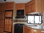 2009 Keystone Cougar Photo #10