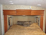 2011 Keystone Cougar Photo #17