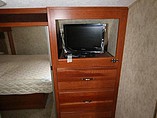 2010 Keystone Cougar Photo #27