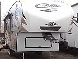 2015 Keystone Cougar X-Lite Photo #2