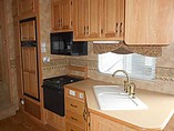 2006 Keystone Everest Photo #9