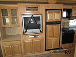 2005 Keystone Everest Photo #9
