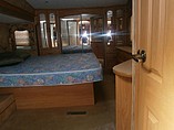 2006 Keystone Everest Photo #2