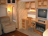 2007 Keystone Everest Photo #7