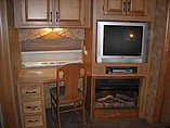 2007 Keystone Everest Photo #8