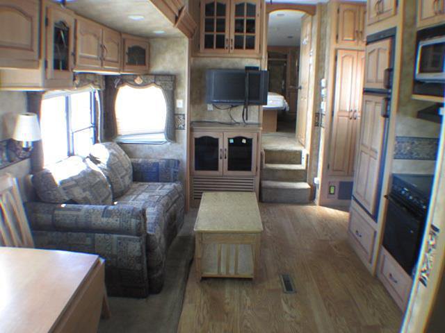09 Keystone Everest