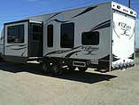 2012 Keystone Fuzion Photo #2