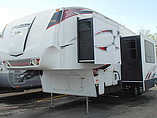2011 Keystone Fuzion Photo #3