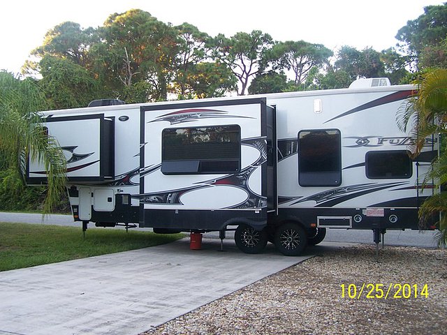 2013 Keystone Fuzion Photo