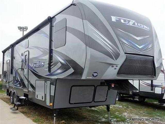 2015 Keystone Fuzion Photo