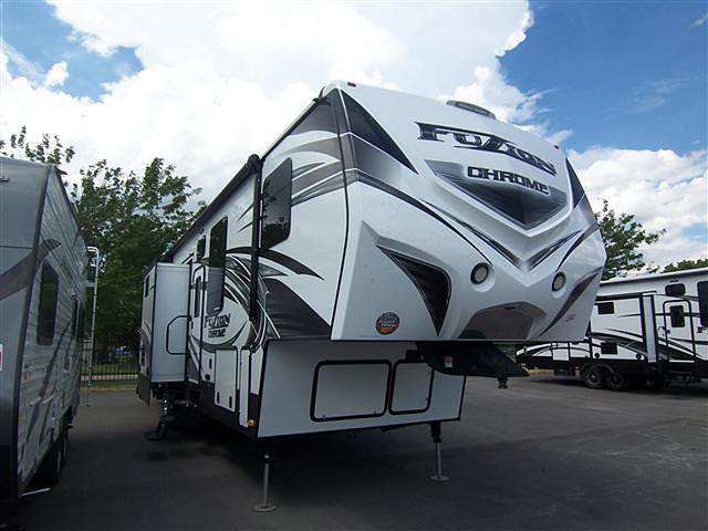 2015 Keystone Fuzion Photo