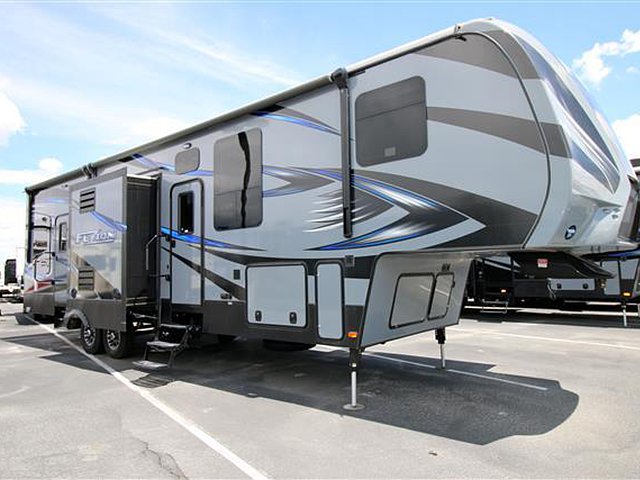 2015 Keystone Fuzion Photo