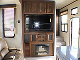 2016 Keystone Fuzion Photo #3