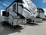 2015 Keystone Fuzion Photo #2
