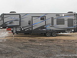 2015 Keystone Fuzion Photo #3