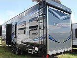 2016 Keystone Fuzion Photo #2