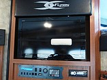 2011 Keystone Fuzion Photo #9