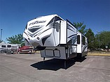 2015 Keystone Fuzion Photo #2