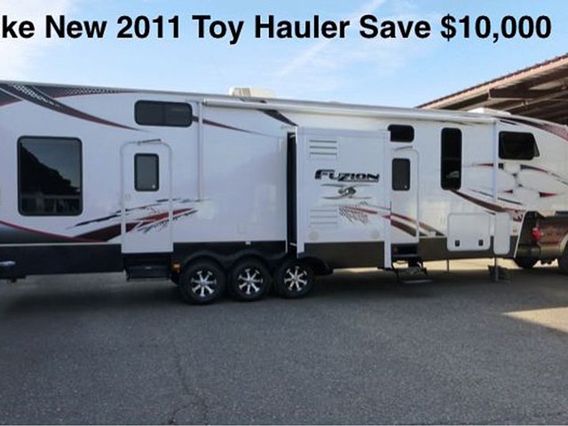 2011 Keystone Fuzion Photo