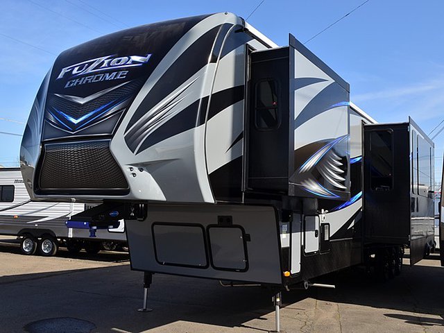 2015 Keystone Fuzion Photo