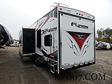 2011 Keystone Fuzion Photo #3