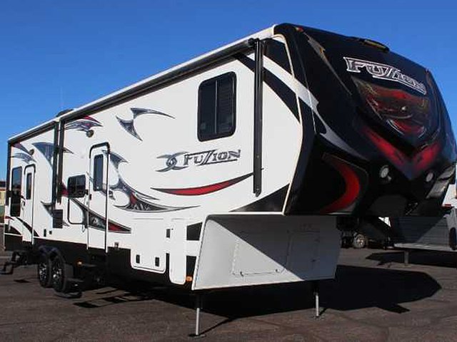 2012 Keystone Fuzion Photo