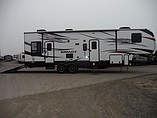 2015 Keystone Fuzion Photo #2