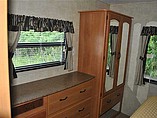 2011 Keystone Hideout Photo #12