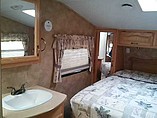 2005 Keystone Laredo Photo #12