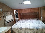 2005 Keystone Laredo Photo #13