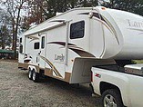 2007 Keystone Laredo Photo #2