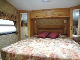 2006 Keystone Laredo Photo #24