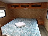 2005 Keystone Laredo Photo #4