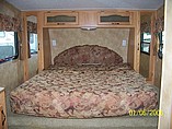 2005 Keystone Laredo Photo #10