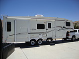 2004 Keystone Laredo Photo #8