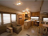 2005 Keystone Laredo Photo #4