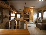 2005 Keystone Laredo Photo #17