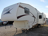 2005 Keystone Laredo Photo #2