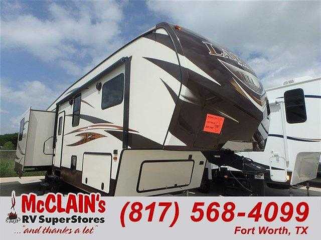 2015 Keystone Laredo Photo
