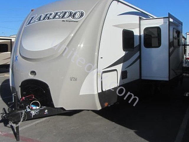 2015 Keystone Laredo Photo